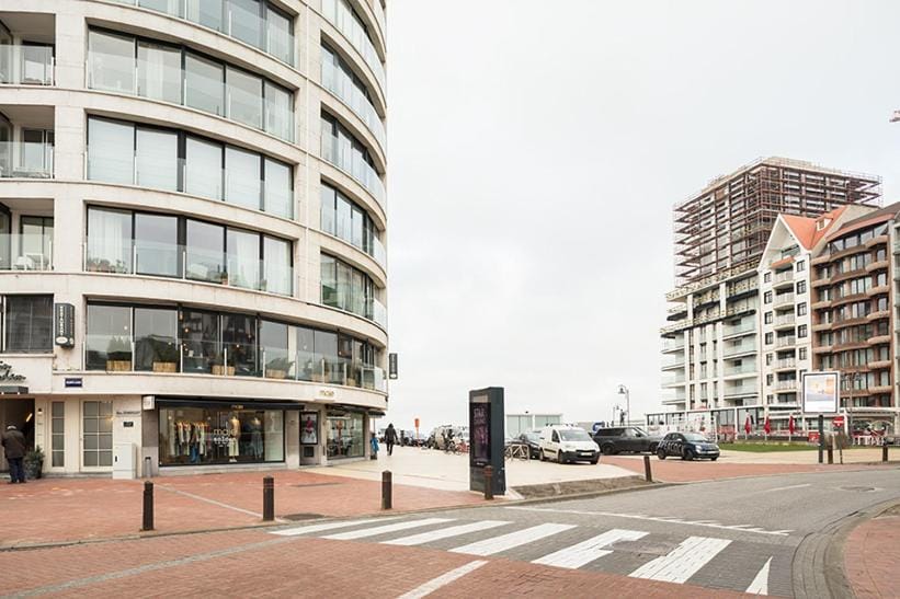 Property building, Day, Neighbourhood, City view, Street view, Location