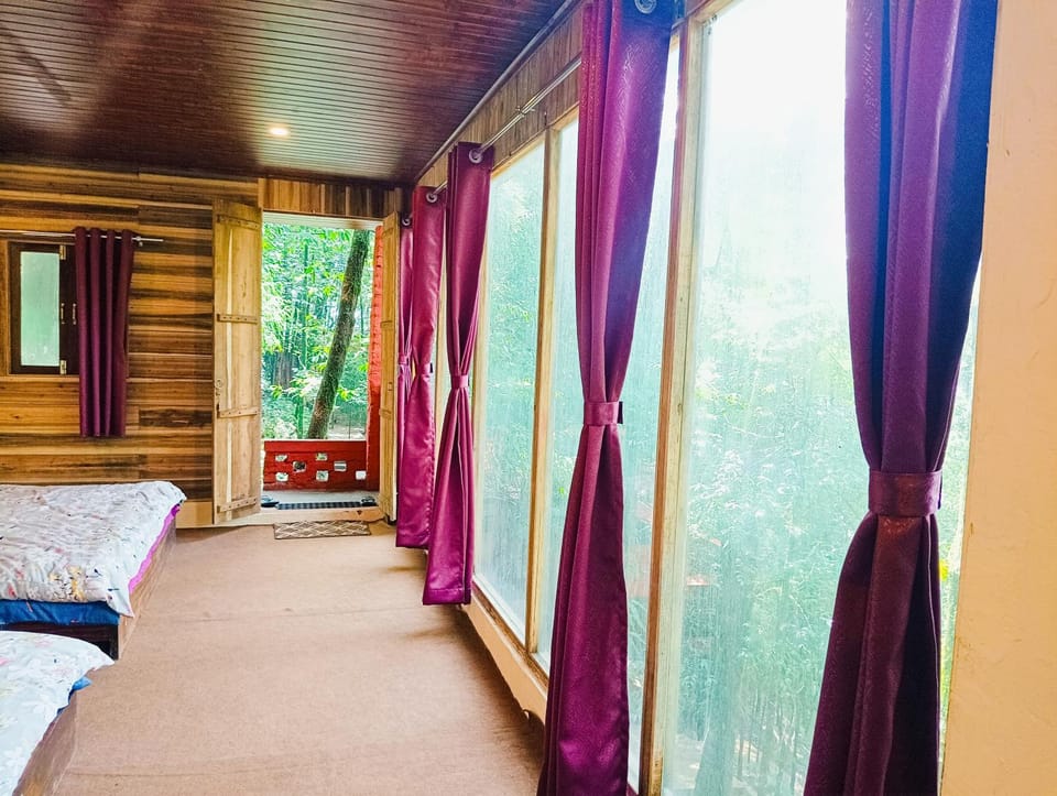 Property building, Bed, Natural landscape, Photo of the whole room, Bedroom