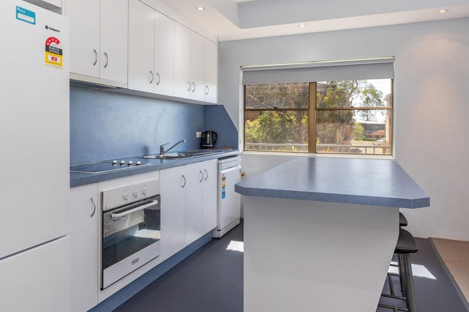 Sandcastle 7 with WiFi House in Tuncurry