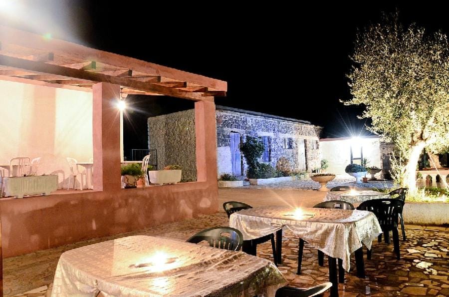 B&B Cala Cartoe Farm Stay in Sardinia