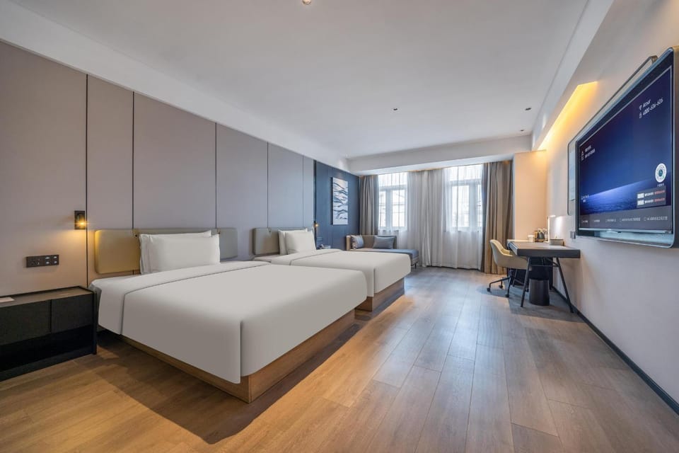 Atour Hotel Shengtai West Road South Railway Station Nanjing Hotel in Nanjing