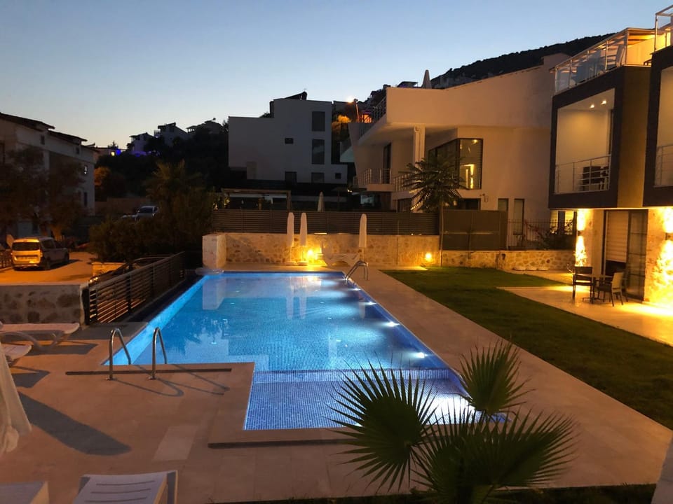 Stone House Aparts 1 plus 1 mit Poolterrasse No 3 in Kalkan Apartment in Kalkan Belediyesi