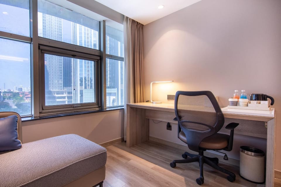 Atour Hotel Tianjin Wudadao Xiaobailou Subway Station Hotel in Tianjin