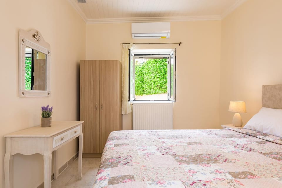 MarGreCo in Garitsa House in Corfu