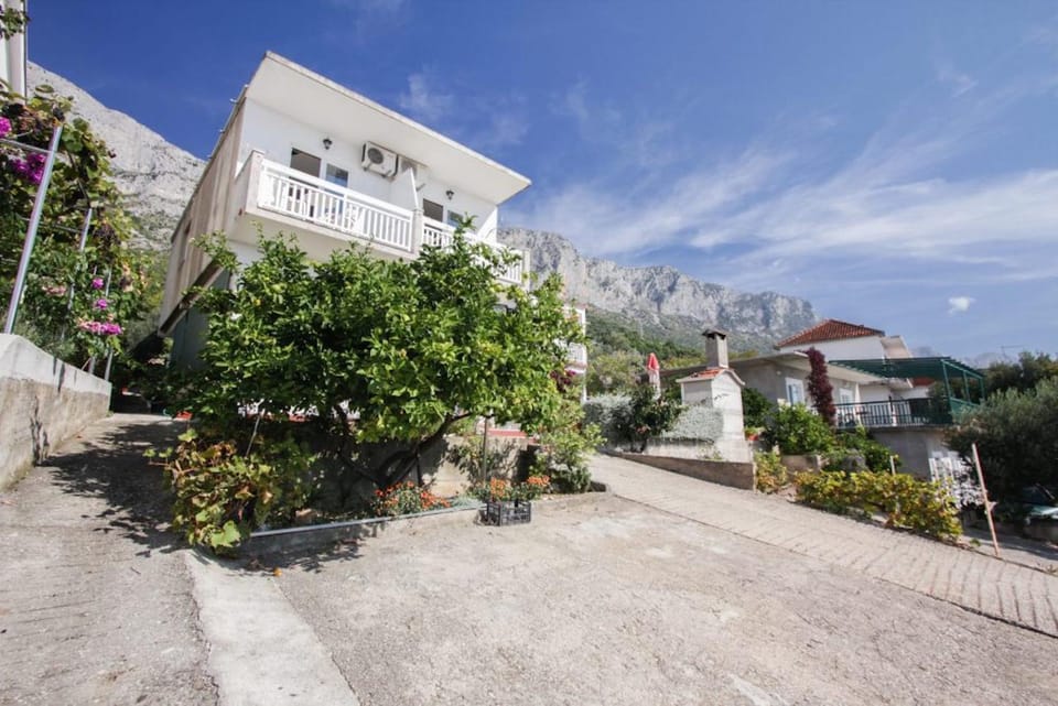 Property building, Facade/entrance, View (from property/room), Mountain view