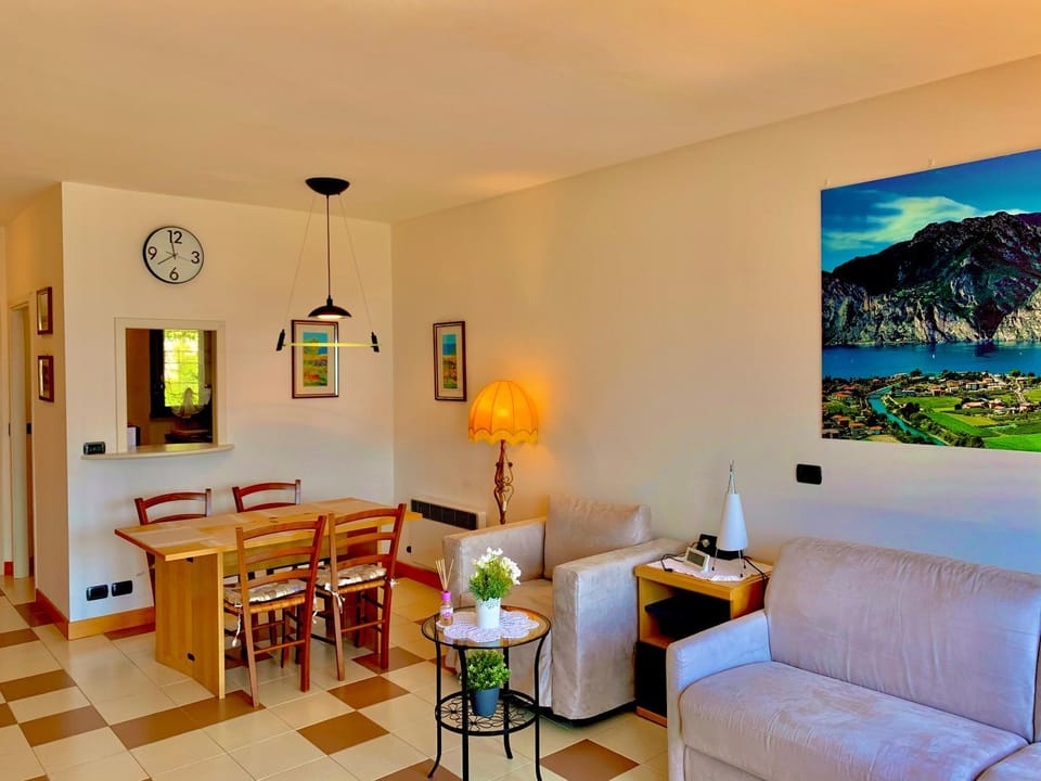 Living room, Dining area, Bedroom