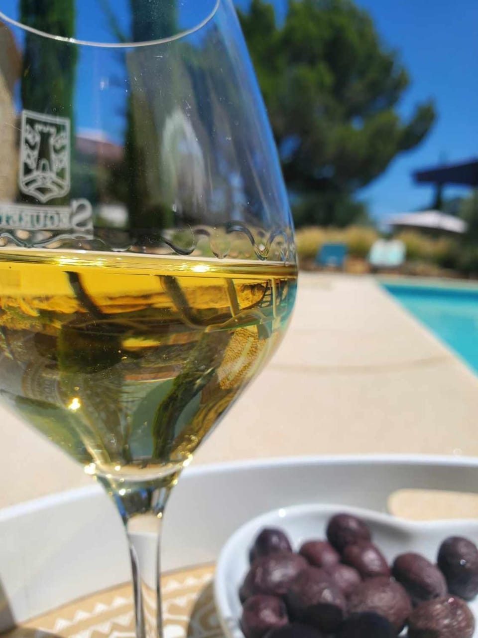 Food and drinks, Pool view, Swimming pool