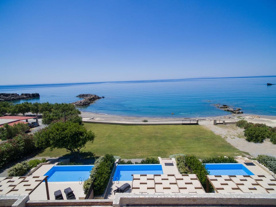 Beach, Sea view, Swimming pool