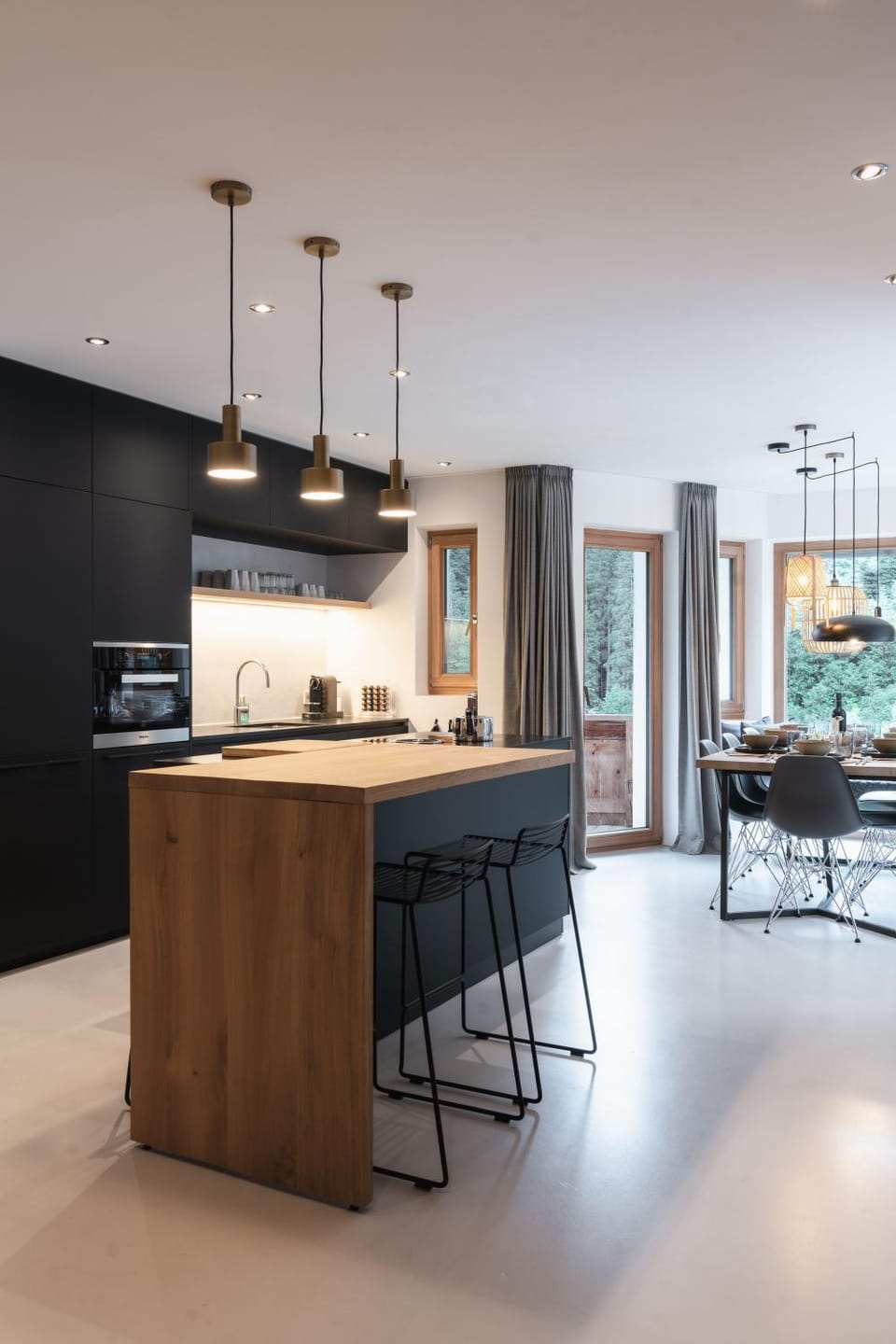 Kitchen or kitchenette, Living room, Seating area, Dining area, minibar, pet friendly