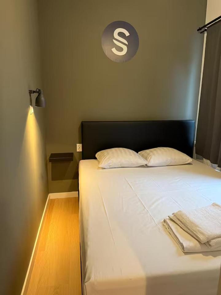 Central Studios Apartment in The Hague