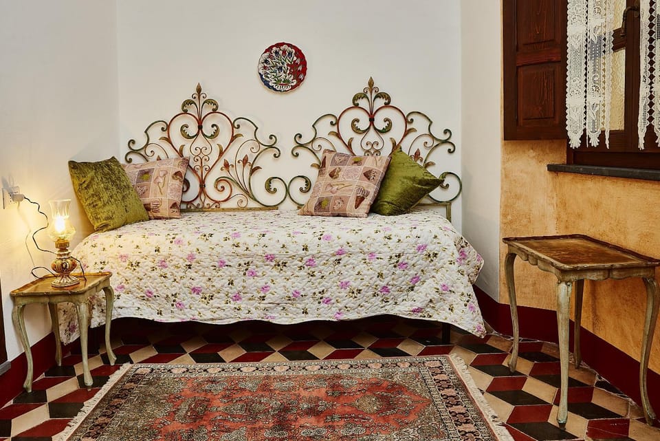 Bed, Decorative detail, Bedroom