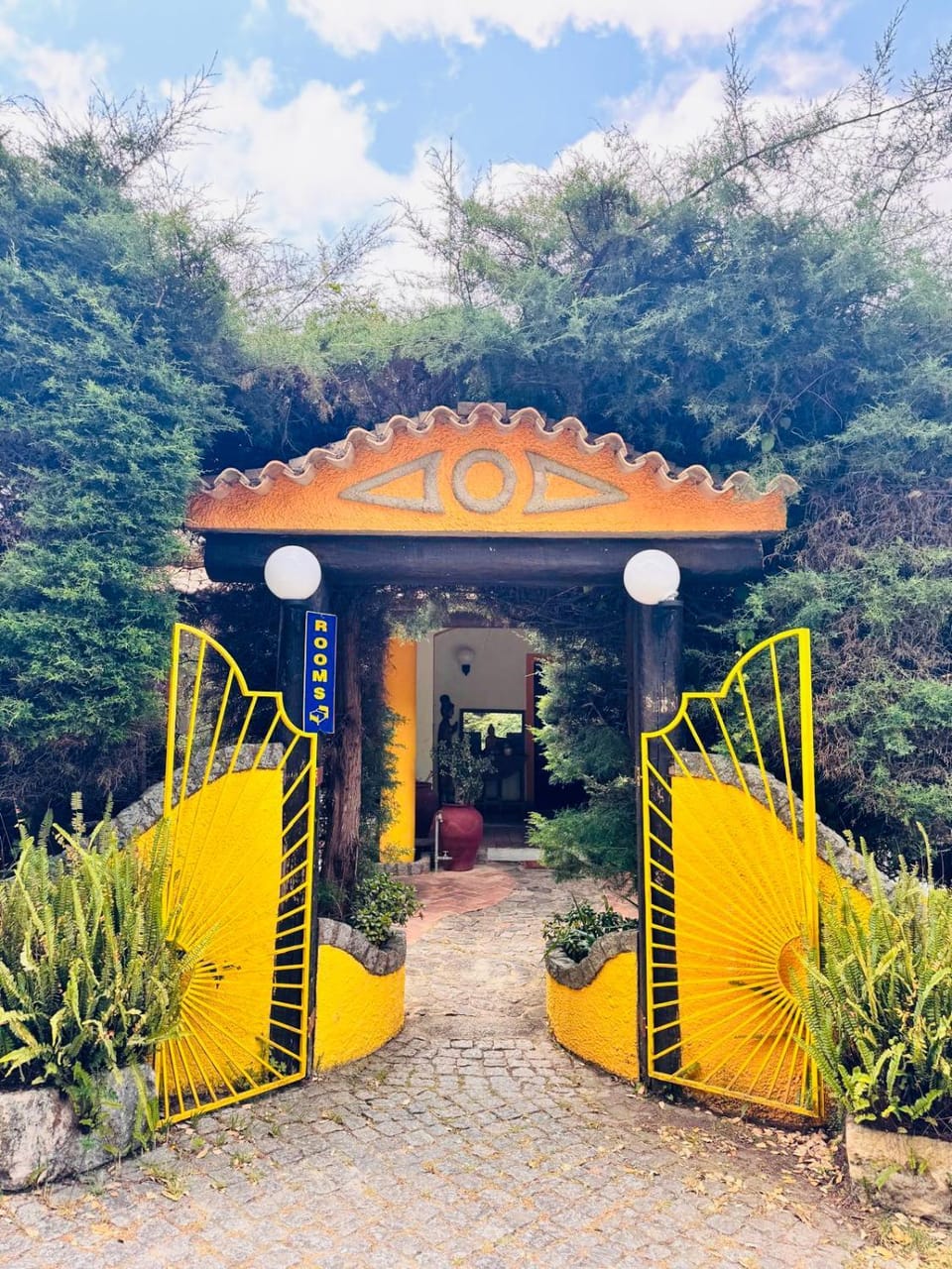 Facade/entrance, Garden, Garden view