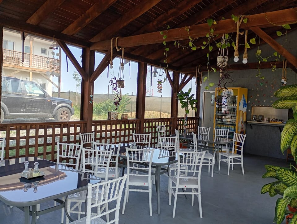 Casa din Deal Bed and Breakfast in Constanța County