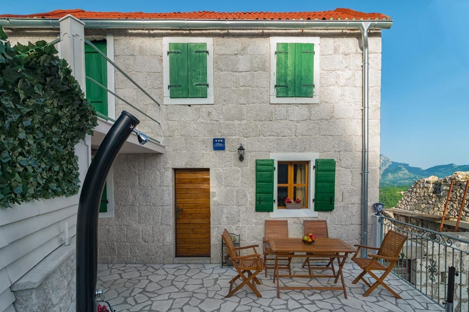 Small house Apartment in Split-Dalmatia County