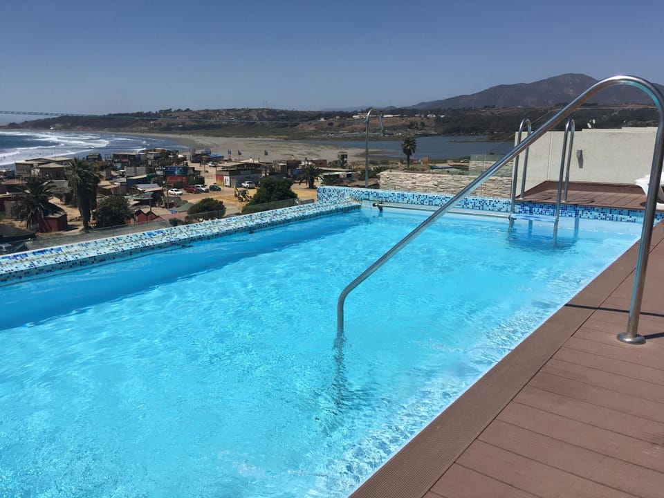 Swimming pool, Swimming pool