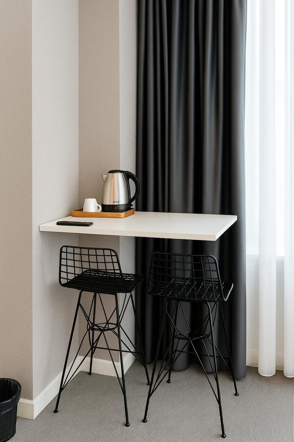 Coffee/tea facilities, Dining area
