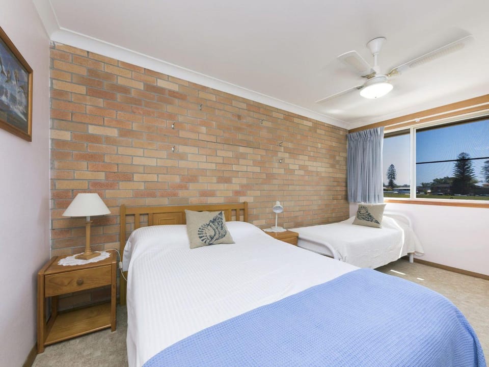 Fairholme 12 - linen not supplied. Apartment in Tuncurry