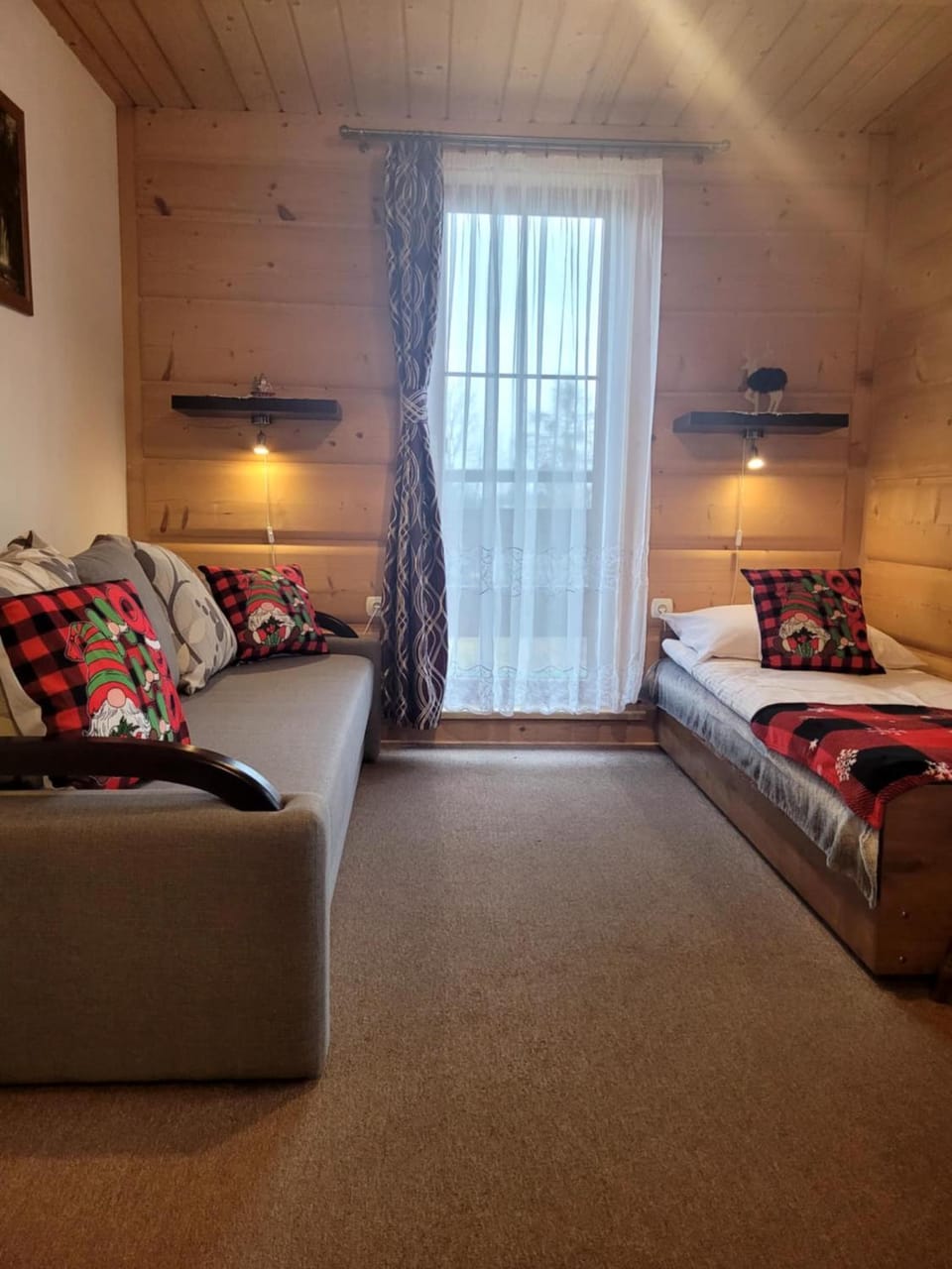 Bed, Photo of the whole room