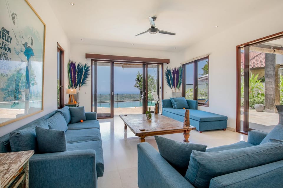 Living room, Pool view