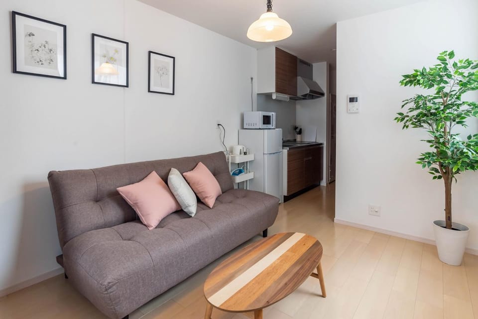 Kitchen or kitchenette, Living room, minibar