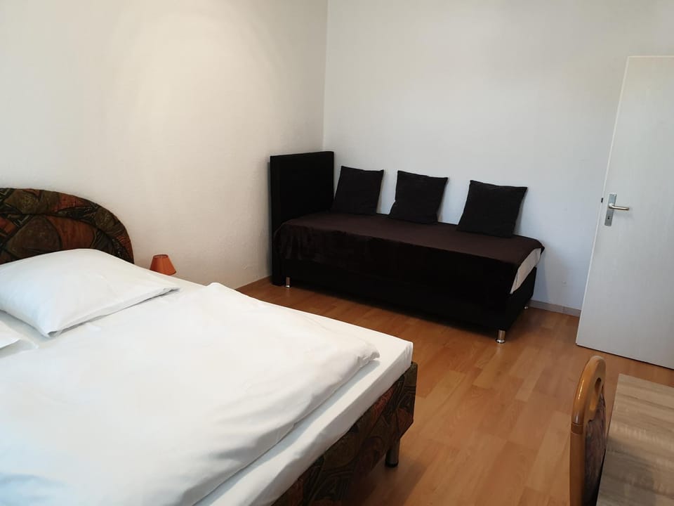 Avenue Apartment - Hilbersdorfer Straße Apartment in Chemnitz