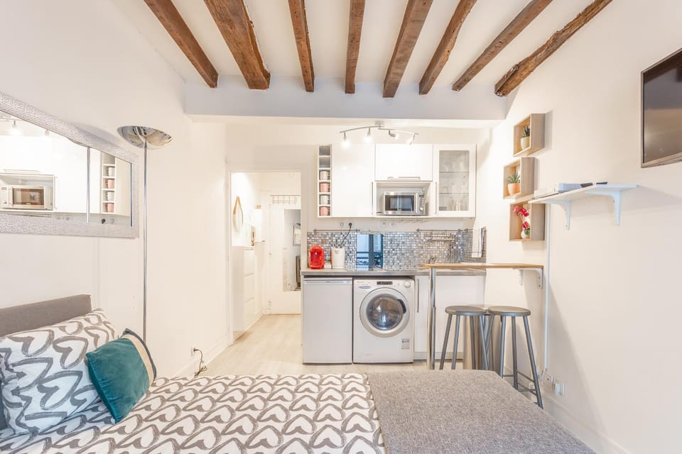Ternes Cozy Studio Apartment in Paris