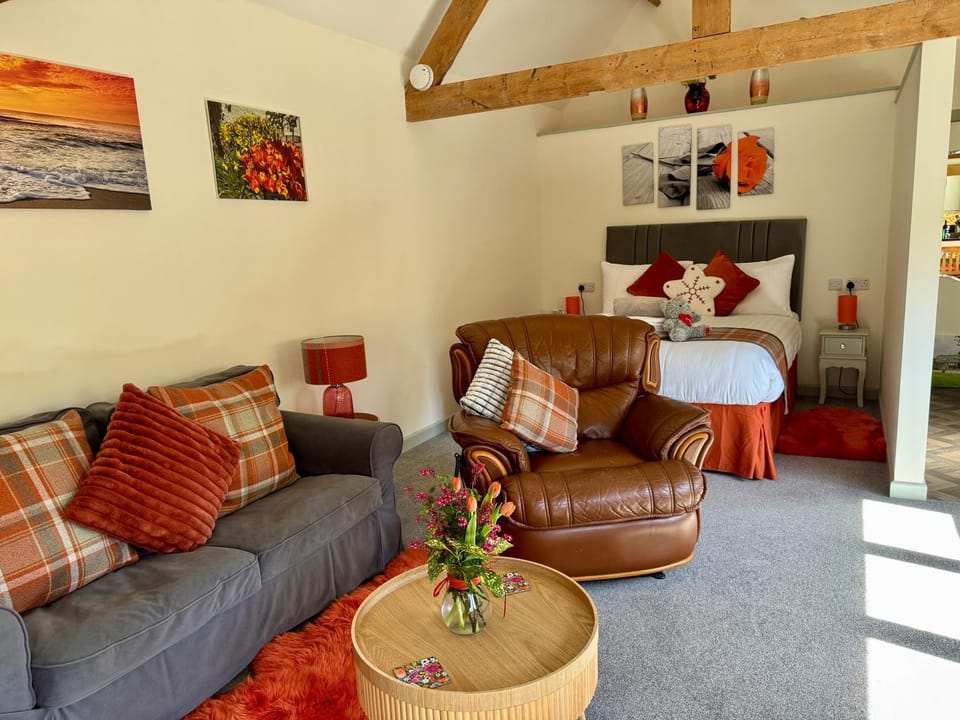 Church Farm Barn Annex House in Mendip District