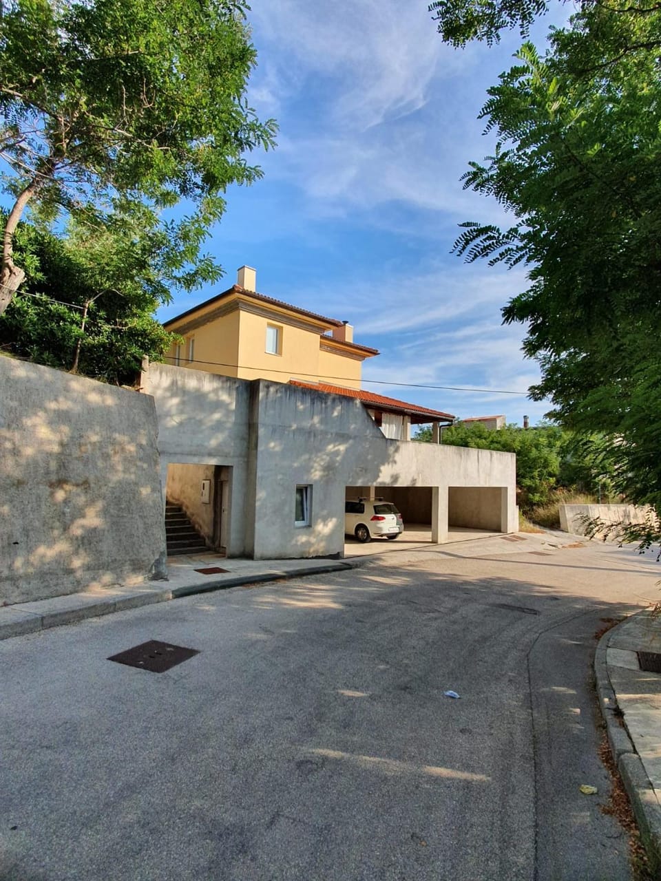 Villa Dora - Mediterranean family house for 9 with private garden, BBQ, sea view and private parking for 4 cars House in Zadar County