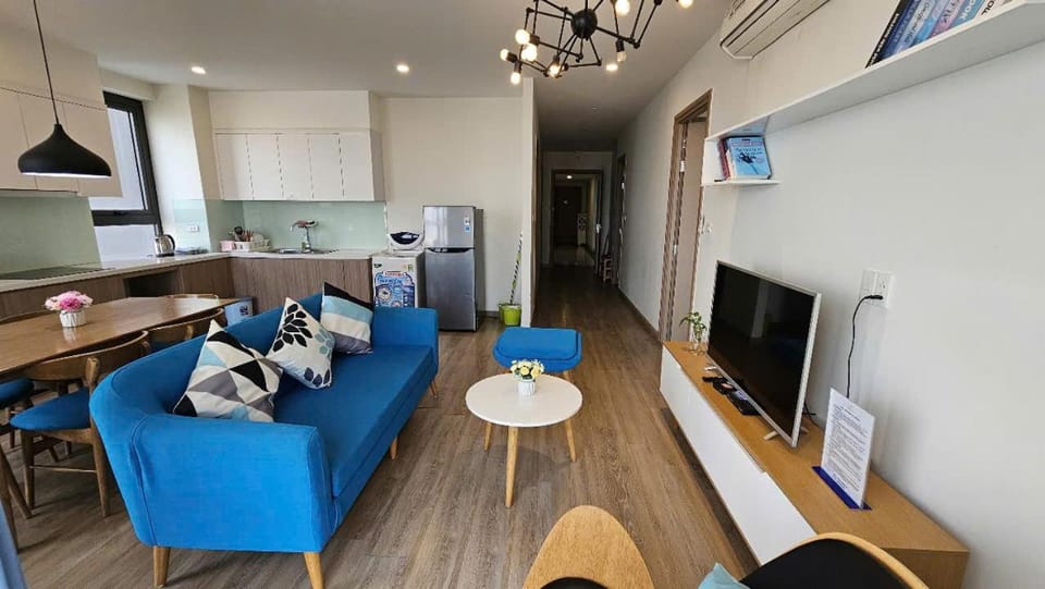 Communal lounge/ TV room, TV and multimedia, Kitchen or kitchenette, Living room, Seating area, Dining area