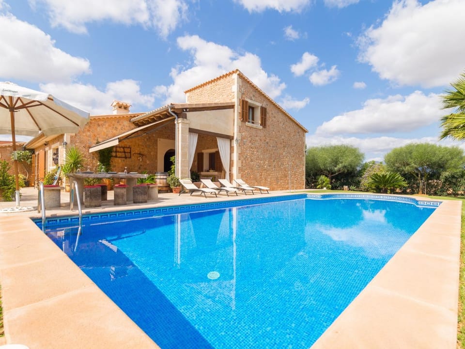 Property building, Swimming pool, Swimming pool