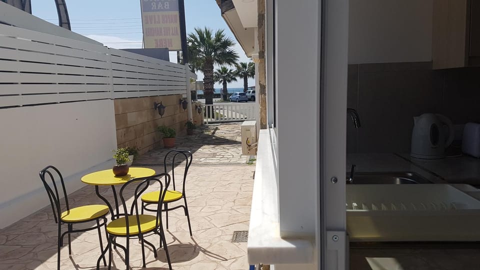ZORBAS No 2 Apartment in Larnaca