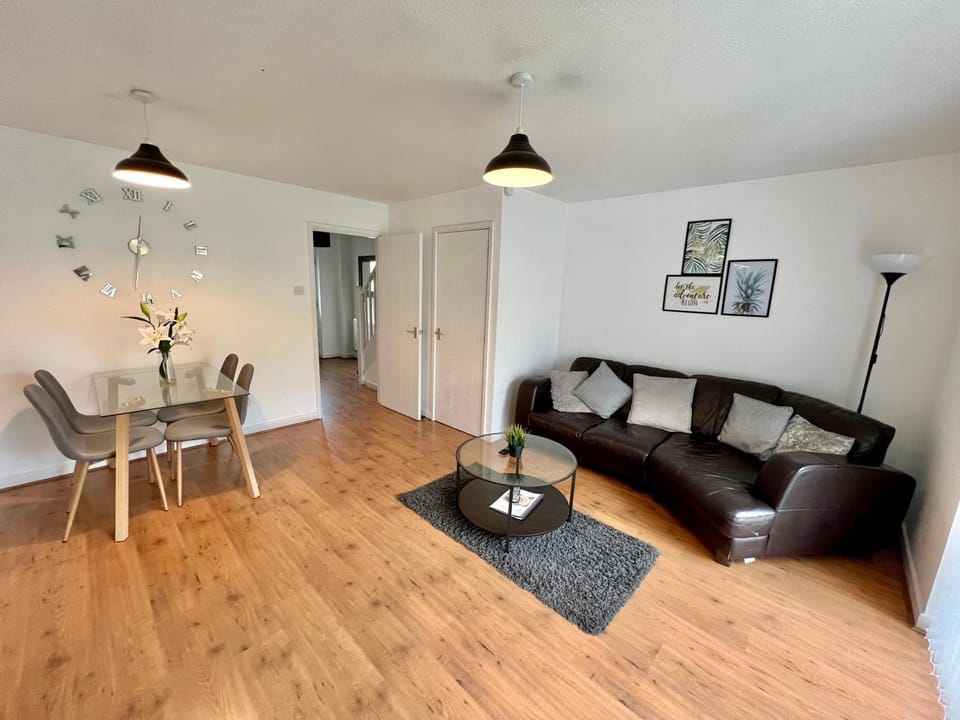 Convenient Manchester city centre 3BD with free parking Apartment in Salford