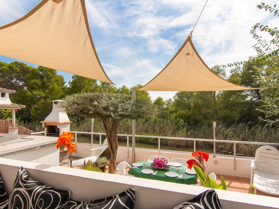 Patio, Balcony/Terrace