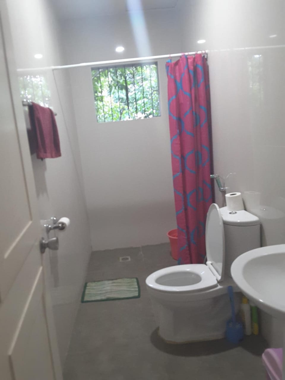 OMG Guesthouse Room for 3 Upper level Bed and Breakfast in Island Garden City of Samal