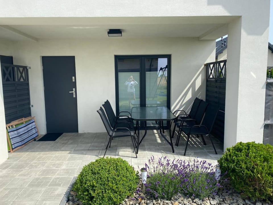 Property building, Garden, View (from property/room), Balcony/Terrace, Garden view