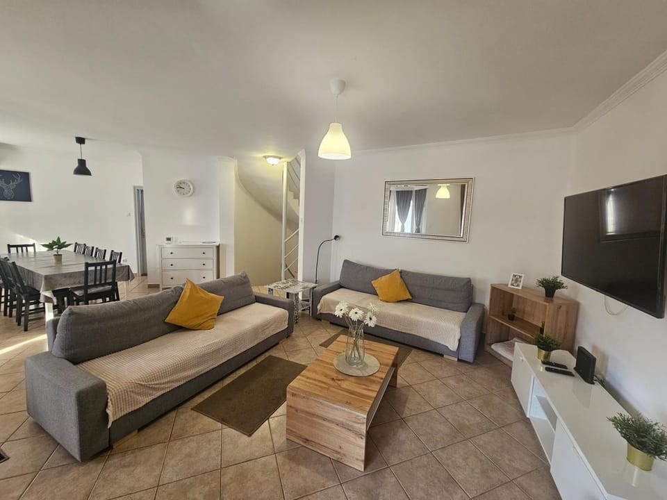 Zoli Apartmanok-Zoli Kölcsey 19 Villa Apartment in Hungary