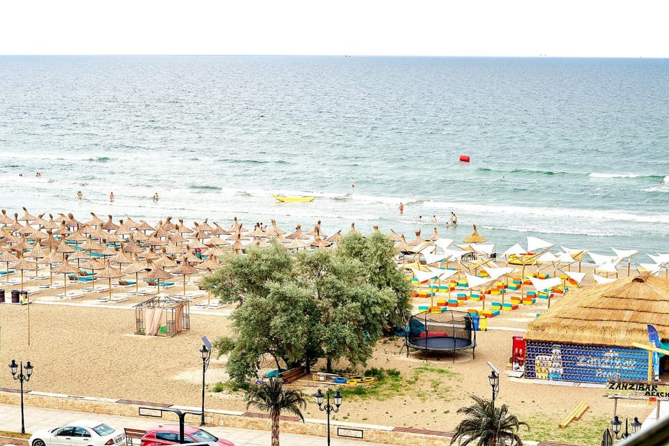 Green Apartment Spa n Pool Beach Resort Apartment in Constanța County