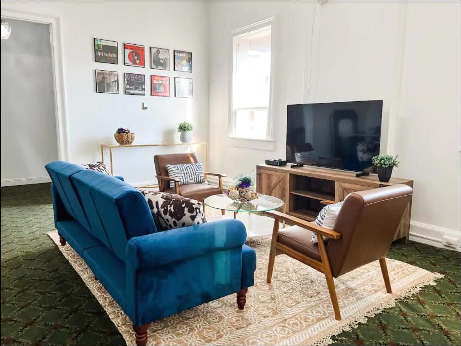 TV and multimedia, Living room