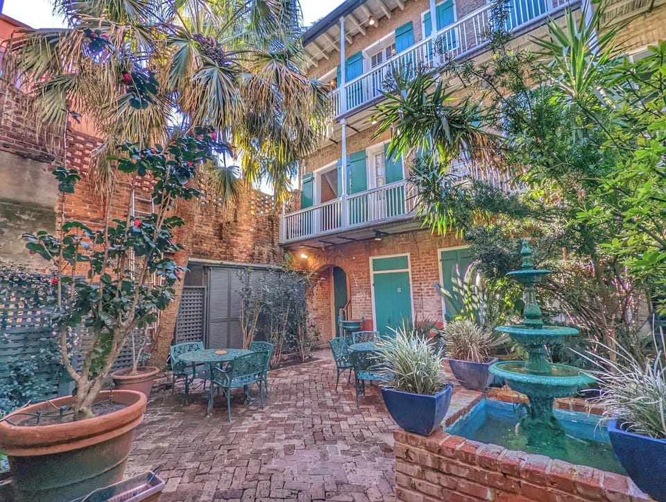 Property building, Inner courtyard view