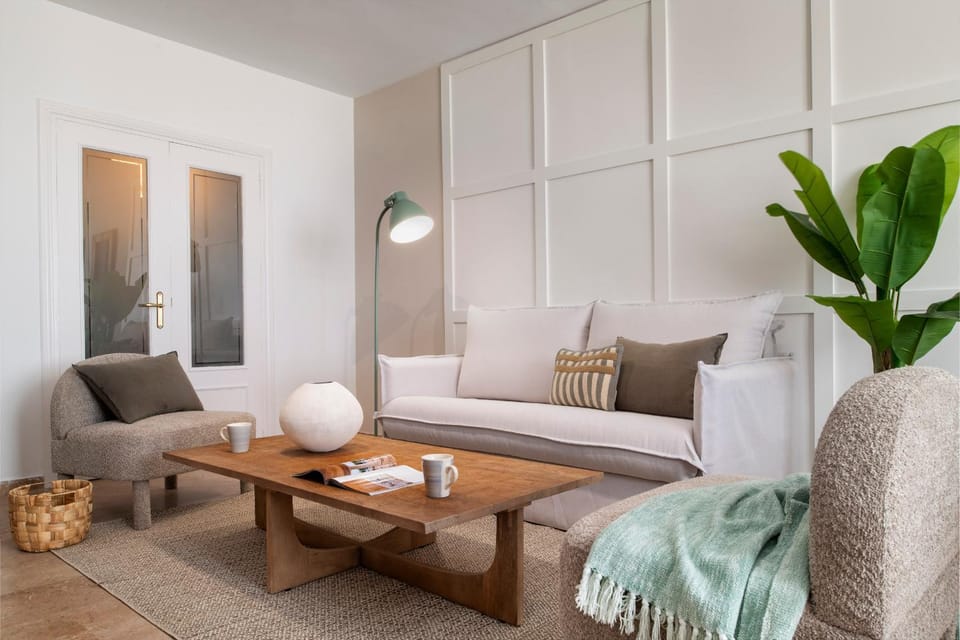Living room, Seating area