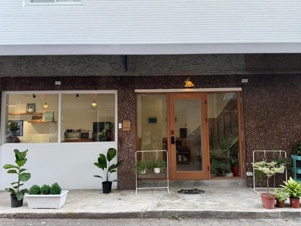 Property building, Facade/entrance