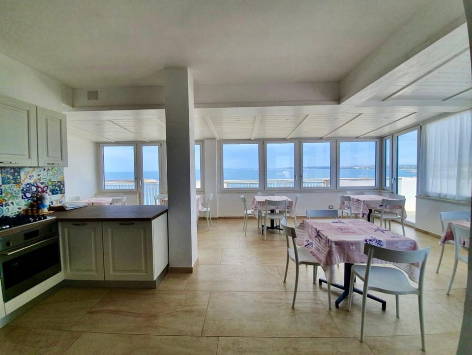 Natural landscape, View (from property/room), Lobby or reception, Dining area, Sea view, minibar, Internal: Not applicable to any particular room