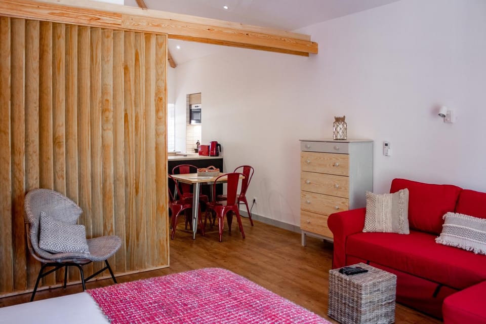 Bed, Living room, Seating area, Dining area, Bedroom