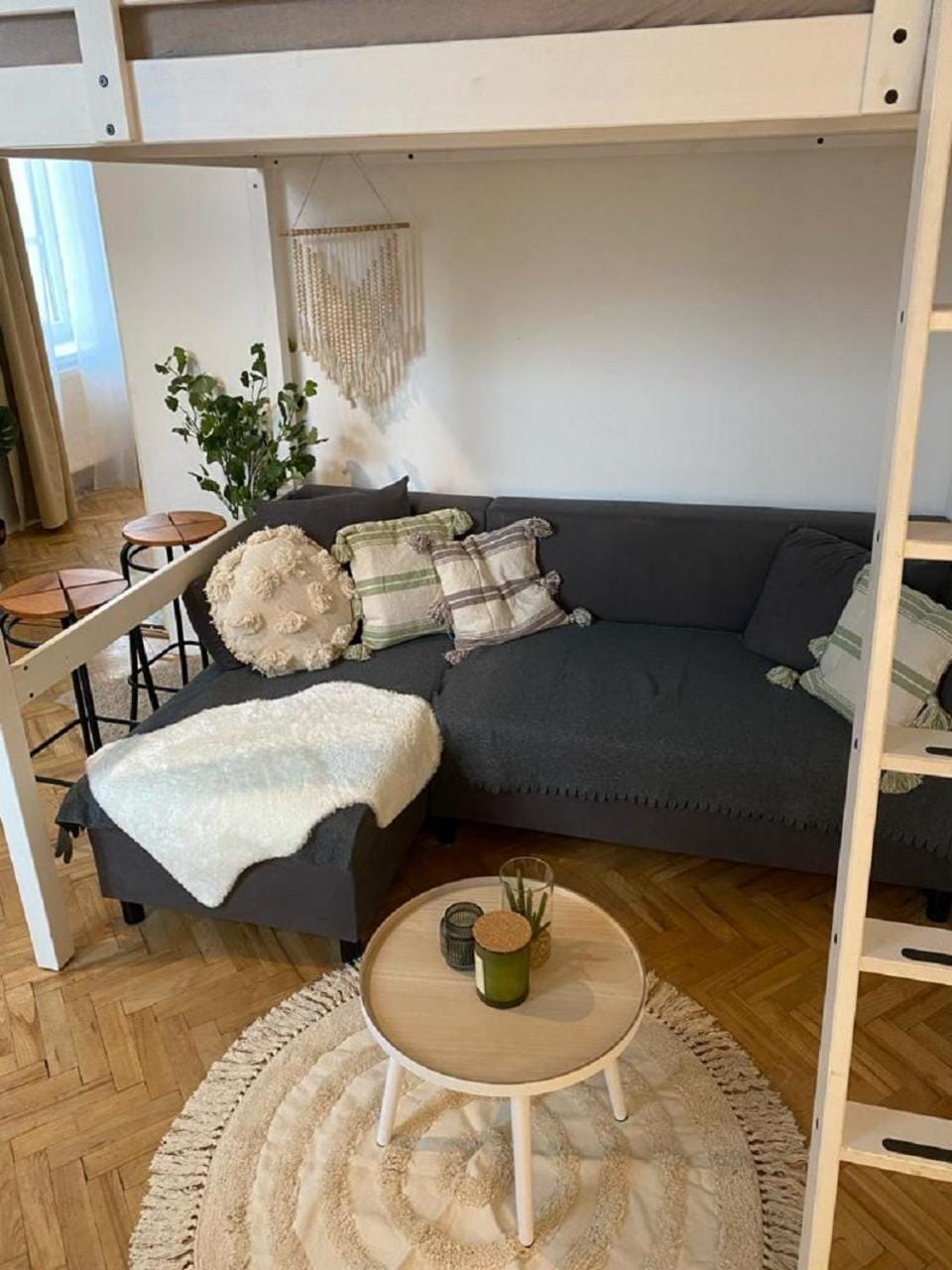 Bed, Living room, Seating area