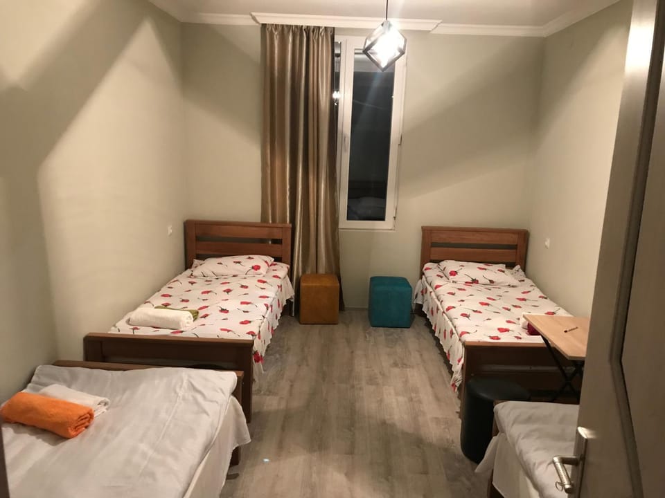 Bed, Photo of the whole room, Bedroom, Family