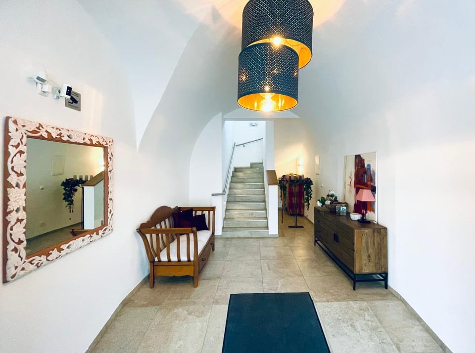Facade/entrance, Internal: Not applicable to any particular room