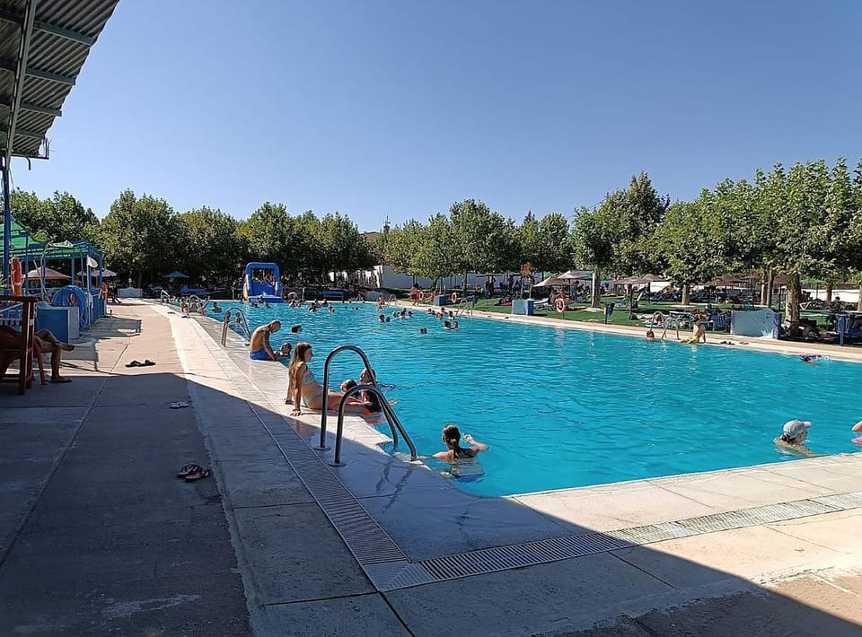 Swimming pool