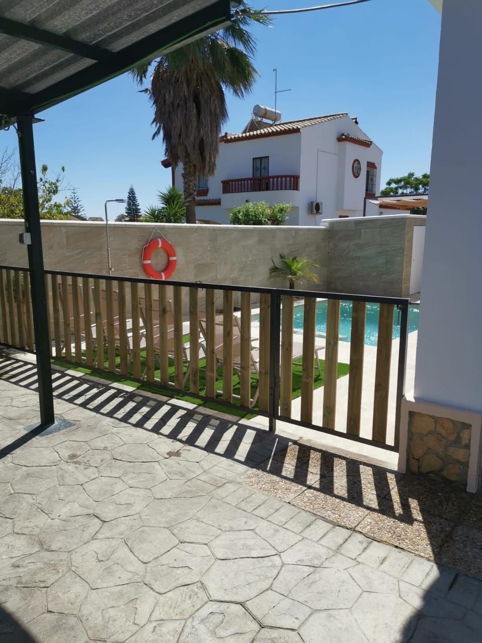 Swimming pool