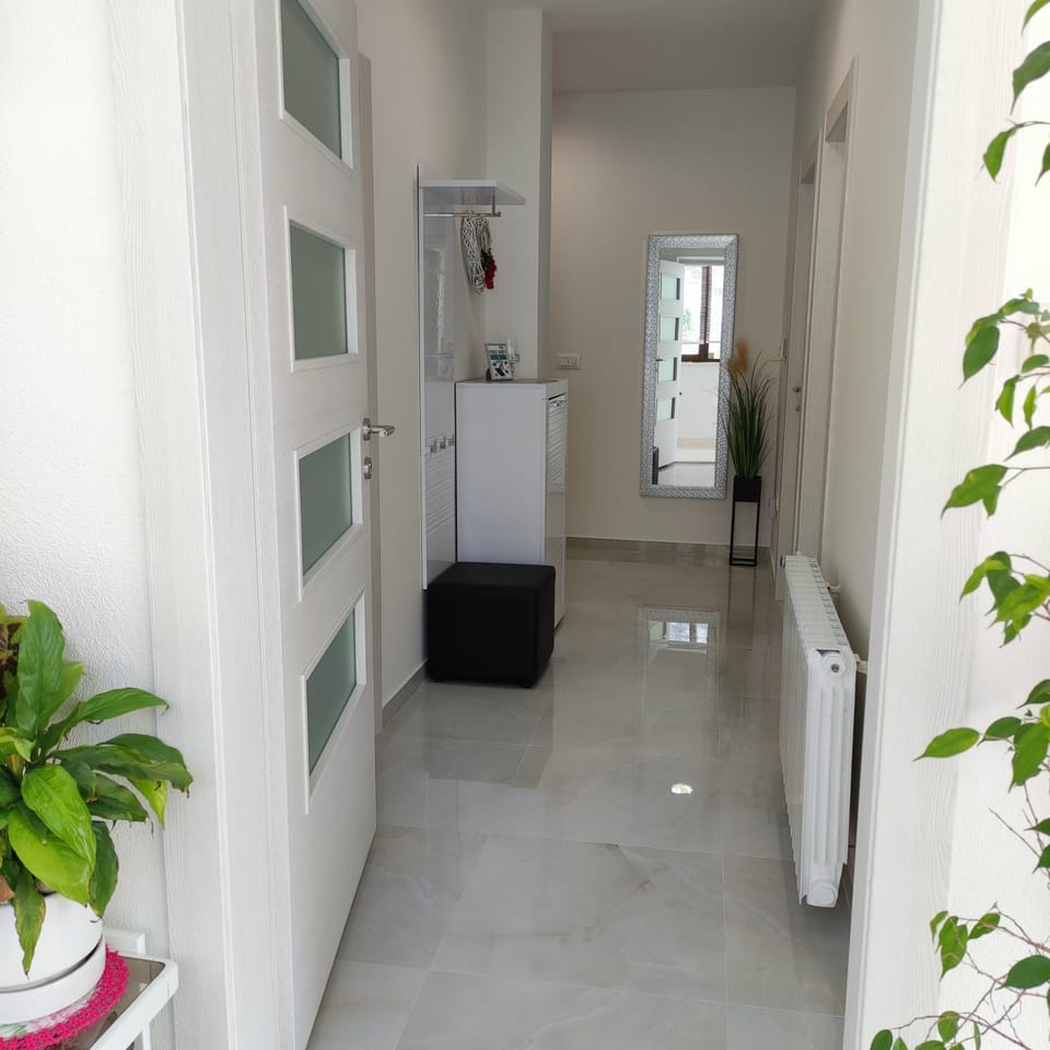Facade/entrance, Lobby or reception
