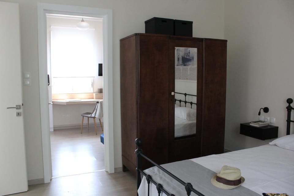 TV and multimedia, Photo of the whole room, Bedroom, On site